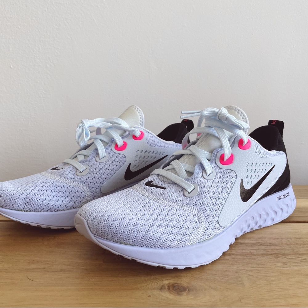 ⚡️ Nike React Women’s Shoe, Size 8.5